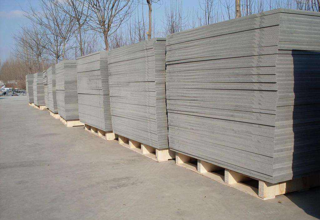 <a href=http://www.lanjingfang.cn/zjtb/ target=_blank class=infotextkey>PVC磚機(jī)托板</a>