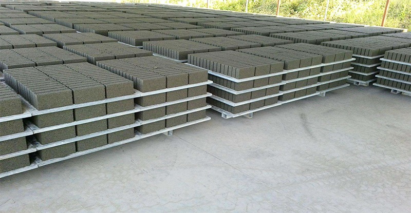 PVC<a href=http://www.lanjingfang.cn/ target=_blank class=infotextkey>空心磚托板</a>