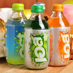 泰國進口百事可樂EST草莓味橙味可樂味碳酸飲料美年達250ml*24瓶