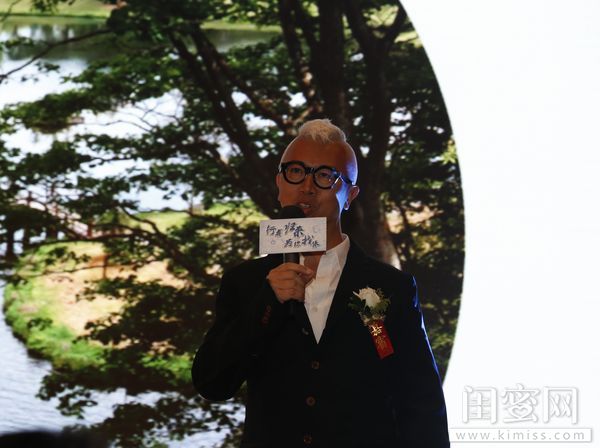 歐陽(yáng)應(yīng)霽 行者歸來(lái) 喝一瓶80年的歷史之水